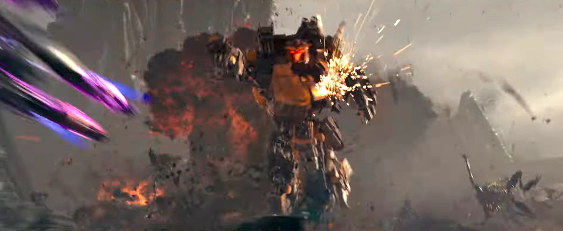 在《變形金剛：野獸崛起》預告片中與巨型怪物機器人的戰鬥令人窒息 - 照片 10。