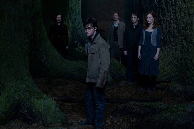 Khoảnh khắc chạnh lòng biến Harry Potter thành kẻ vô ơn: Bỏ quên cụ Dumbledore trong lúc “dầu sôi lửa bỏng”, bảo sao bị fan trách! - Ảnh 2.