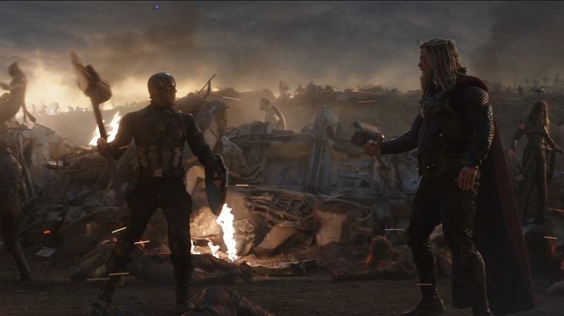 Thor và 3 nhân vật đã cầm Stormbreaker trong tay, có kẻ còn dùng gậy ông đập lưng ông - Ảnh 4.