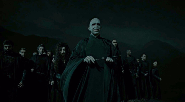 6 sai sót ngớ ngẩn trong Harry Potter khiến cả những fan khó tính cũng khó chịu: Hogwarts quá cẩu thả, Voldemort mắc sai lầm lớn? - Ảnh 6.