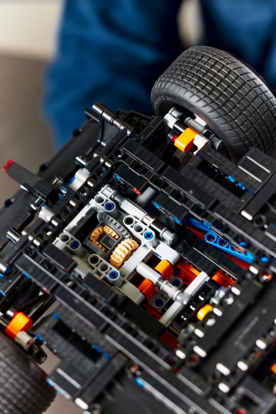 Bứt phá đam mê tốc độ với siêu phẩm xe đua LEGO Technic McLaren Formula 1 mới - Ảnh 6.
