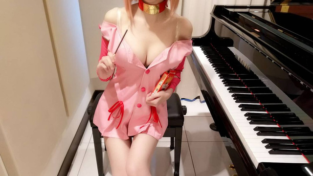 Thánh nữ YouTuber cosplay thành waifu Marin Kitagawa trong My Dress-Up Darling - Ảnh 2.