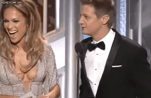 Eye harassment shakes the Golden Globe: Marvel stars peek at the chest of a colleague and say a shocking sentence - Photo 4.