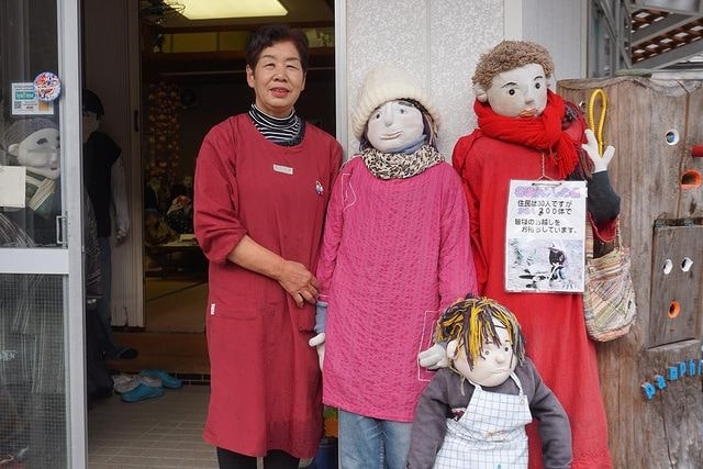 Ngôi làng bù nhìn siêu kỳ lạ ở Nhật Bản, nơi búp bê còn đông hơn con người gấp cả chục lần - Ảnh 9.