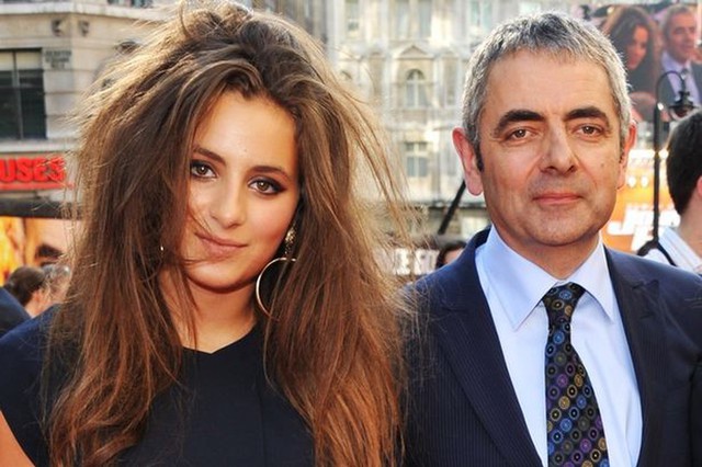 Vua hài Mr. Bean Rowan Atkinson: Vứt bỏ hôn nhân hơn nửa đời người trong vòng 65 giây, để đi theo tiếng gọi tình yêu - Ảnh 14.