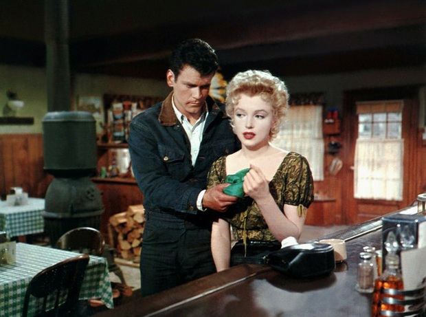 8 đặc điểm khiến khán giả mê mẩn quả bom tóc vàng Marilyn Monroe đến tận ngày nay - Ảnh 5.