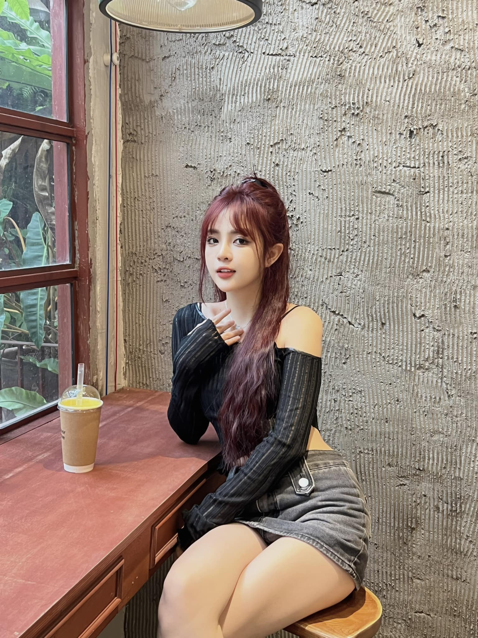 Nổi danh là "nấm lùn" làng game, hot girl "lột xác" lên đồ cực chất, thay đổi diện mạo 180 độ - Ảnh 6. Nổi danh là "nấm lùn" làng game, hot girl "lột xác" lên đồ cực chất, thay đổi diện mạo 180 độ - Ảnh 6.