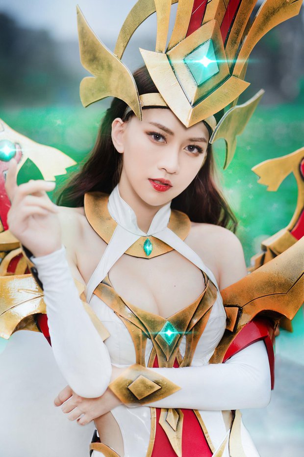 Góc hoài niệm: Trước khi làm MC nhà đài, Lê Bống từng có màn cosplay tướng game cực &quot;cháy&quot; thế này đây - Ảnh 4.