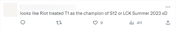 Một fan khác nhận xét Riot đang đối xử T1 như thể họ mới là đương kim vô địch CKTG 2022 và LCK Mùa Hè