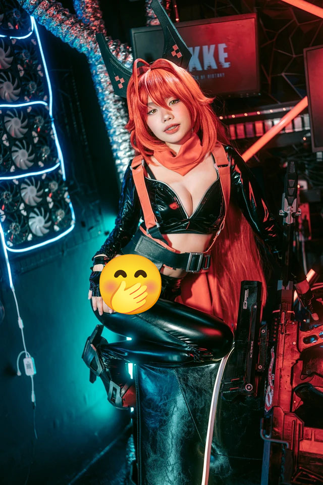 &quot;Full&quot; màn cosplay bóng hồng Red Hood của nữ streamer nổi tiếng, chuẩn HD đến từng chi tiết! - Ảnh 4.