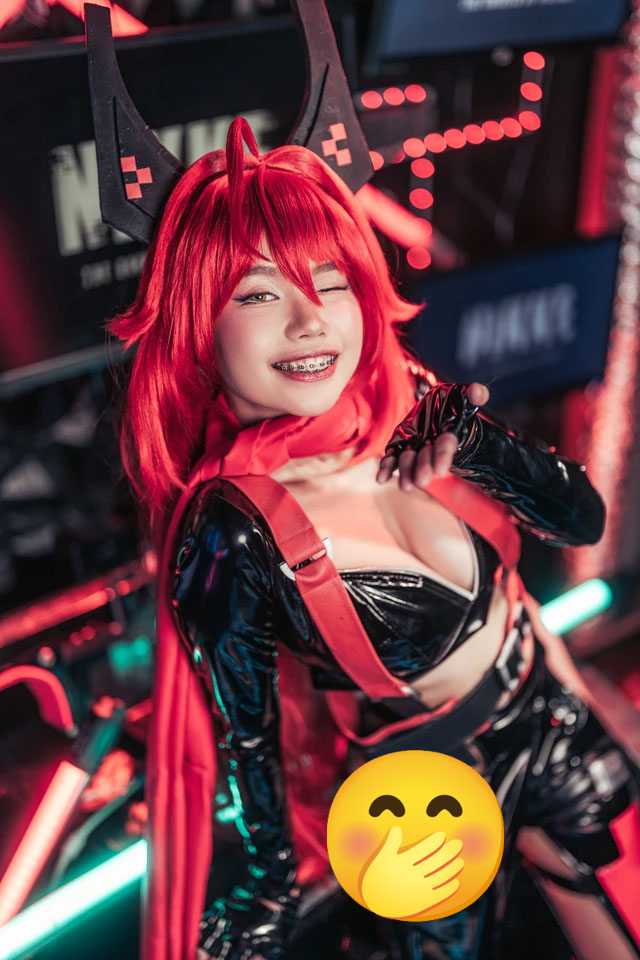 "Full" màn cosplay bóng hồng Red Hood của nữ streamer nổi tiếng, chuẩn HD đến từng chi tiết! - Ảnh 2.