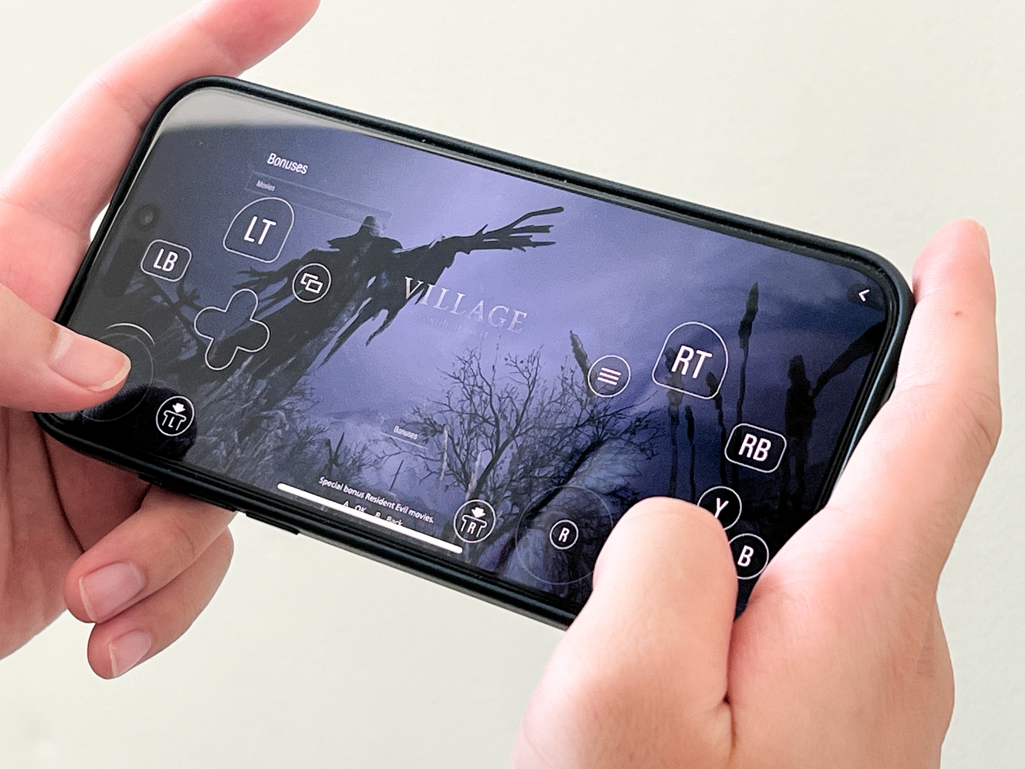 Trải nghiệm những tựa game “ít người dám chơi” trên điện thoại bằng iPhone  15 Pro Max, khác biệt là gì?