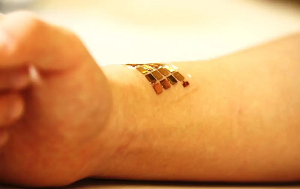New charging technology appears, integrated right under the human skin - Photo 1.