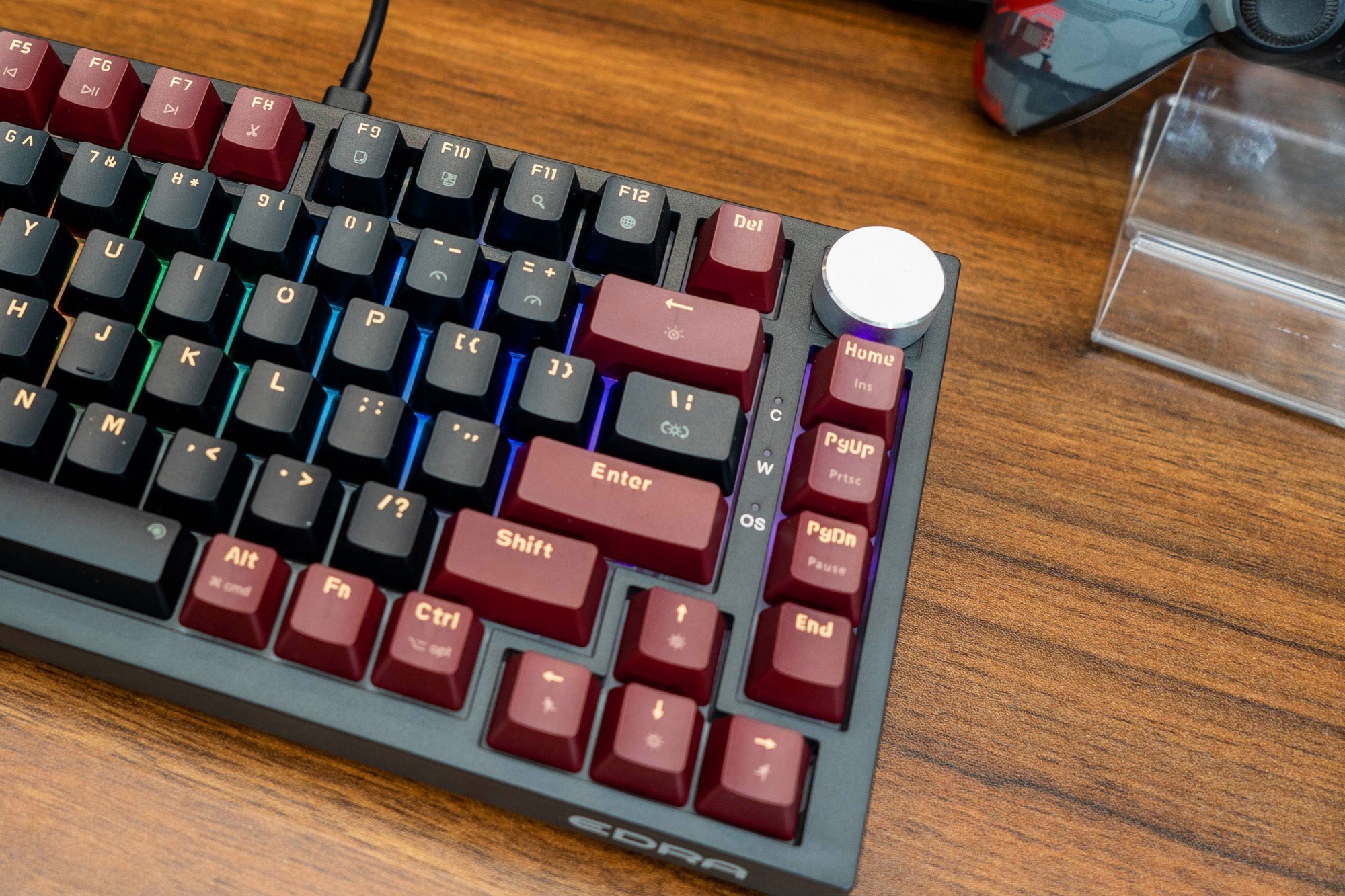 Quick review of E-Dra EK375 mechanical keyboard: 