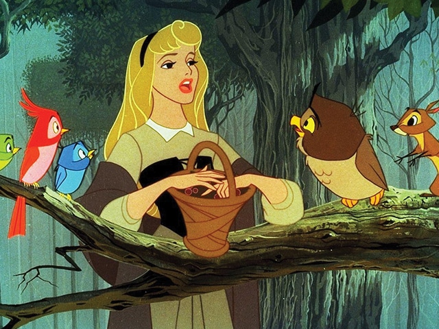 Dàn công chúa Disney được khắc họa bởi hãng đối thủ: Nàng tiên cá được yêu thích hơn hẳn - Ảnh 12.