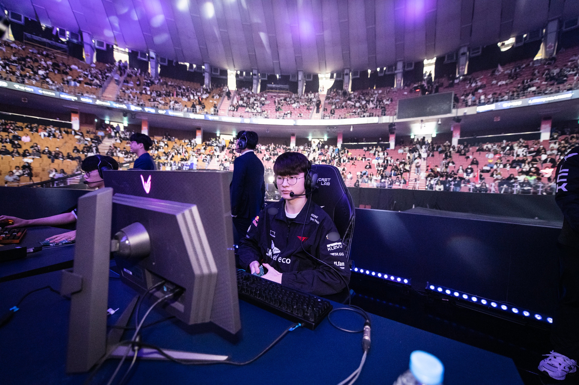 Việc tuyển chọn dựa trên các chỉ số đang mang đến nhiều tranh cãi - nguồn: LoL Esports Việc tuyển chọn dựa trên các chỉ số đang mang đến nhiều tranh cãi - nguồn: LoL Esports