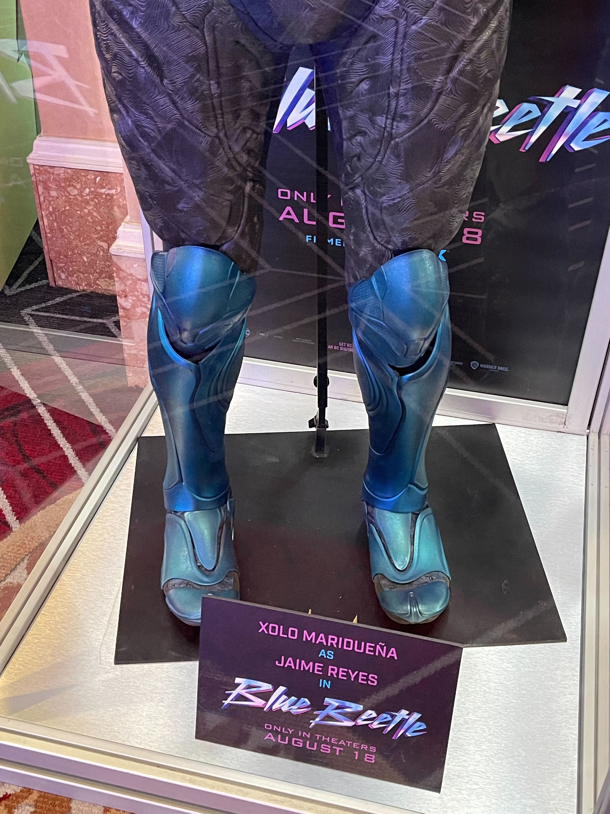 Ngắm nghía hình ảnh chi tiết đầu tiên về bộ giáp của siêu anh hùng Blue Beetle - Ảnh 8.