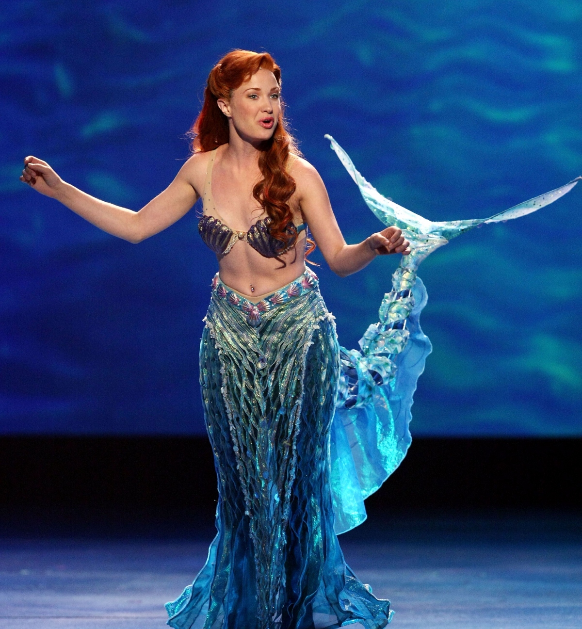 Impressive mermaid versions on screen and stage - Photo 3.