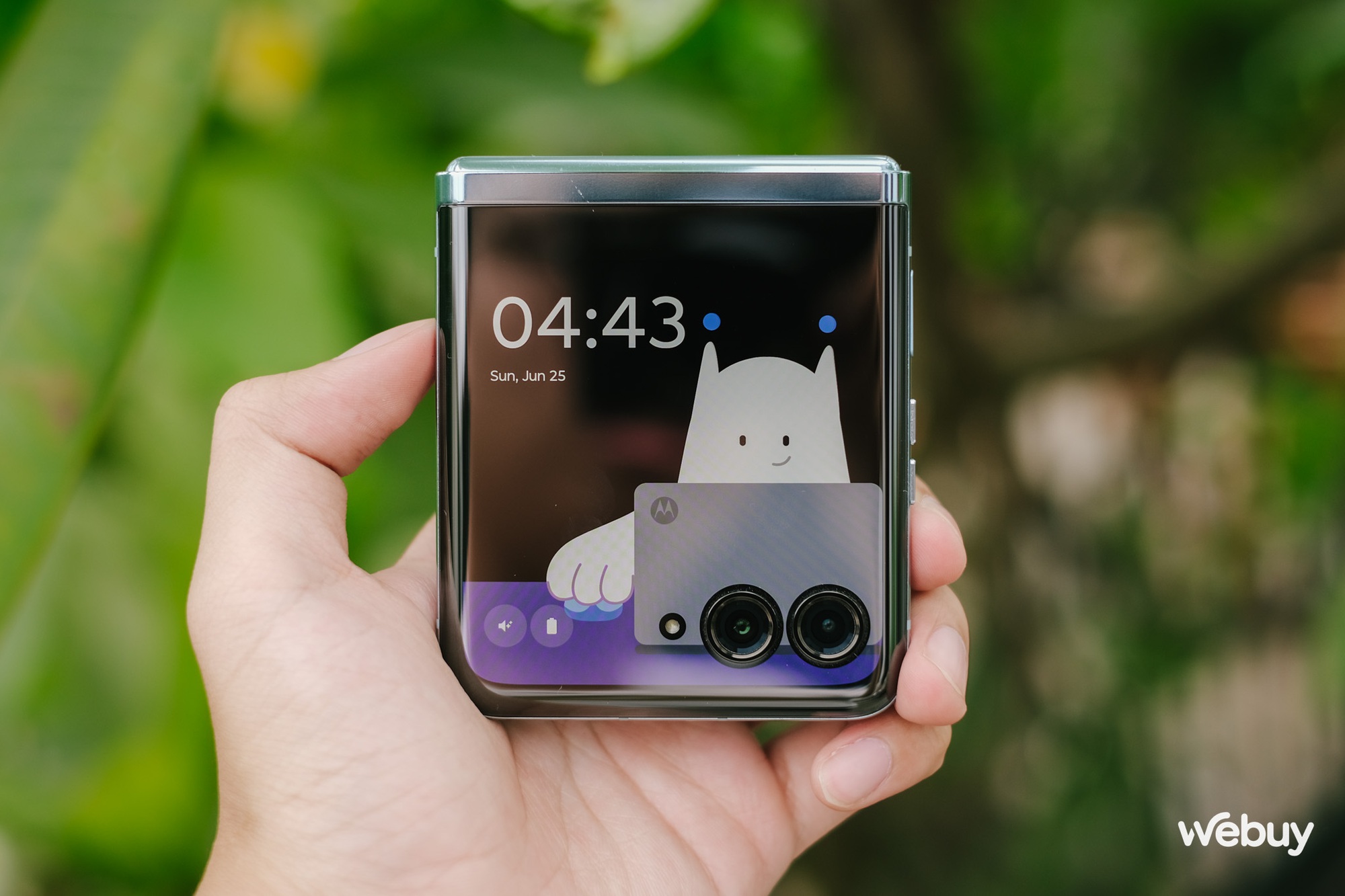 Trước thềm ra mắt Galaxy Z Flip5, nhìn lại chiếc smartphone gập đã khiến Samsung phải thay đổi - Ảnh 3.