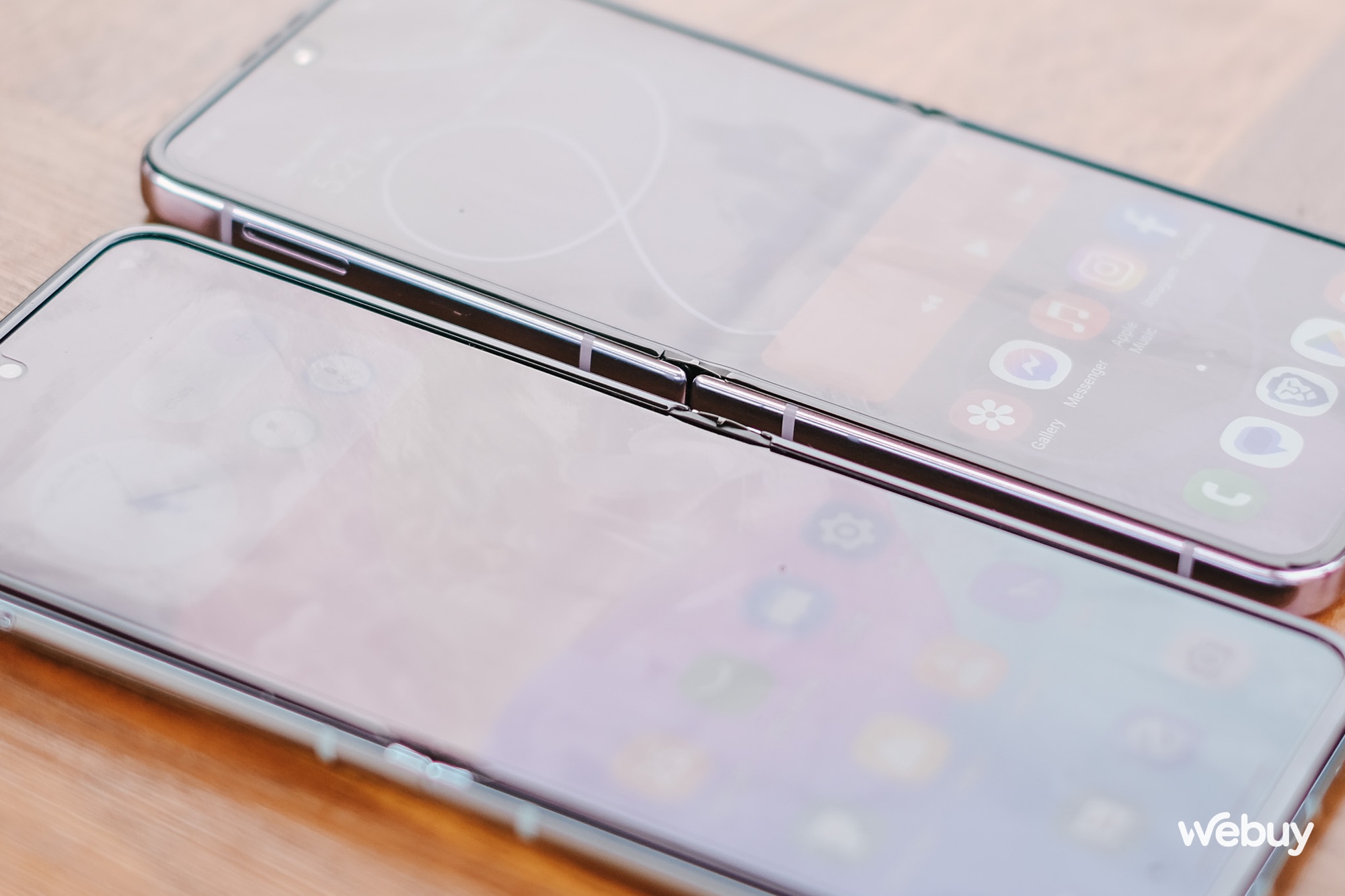 Trước thềm ra mắt Galaxy Z Flip5, nhìn lại chiếc smartphone gập đã khiến Samsung phải thay đổi - Ảnh 6.