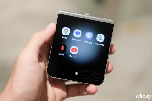 Màn hình phụ Flex Window trên Galaxy Z Flip5 làm được gì: Xem được cả YouTube, Netflix - Ảnh 11.