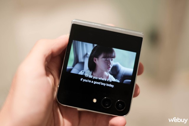 Màn hình phụ Flex Window trên Galaxy Z Flip5 làm được gì: Xem được cả YouTube, Netflix - Ảnh 14.