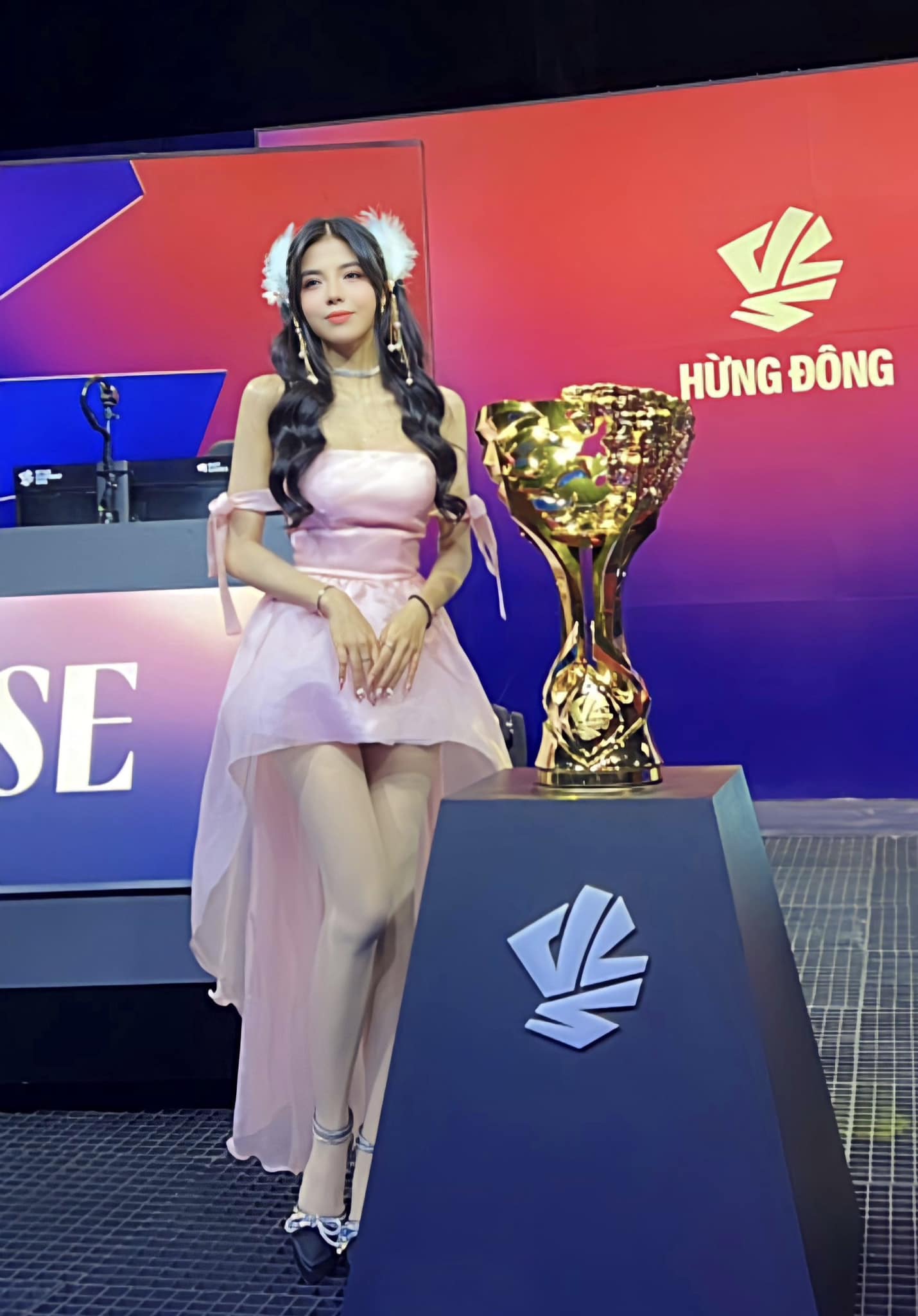 Nữ MC quyến rũ nhất làng game Việt khoe trình ngoại ngữ trôi chảy, hé lộ mục tiêu lớn nhất - Ảnh 4.