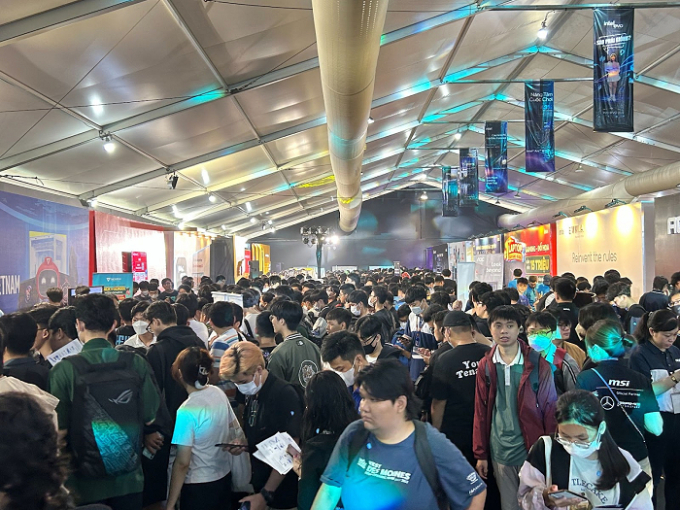 Philips tham dự INTEL TECH CAMP 2023: Thế hệ màn hình mới đầy đột phá, phù hợp cho mọi người dùng - Ảnh 4.