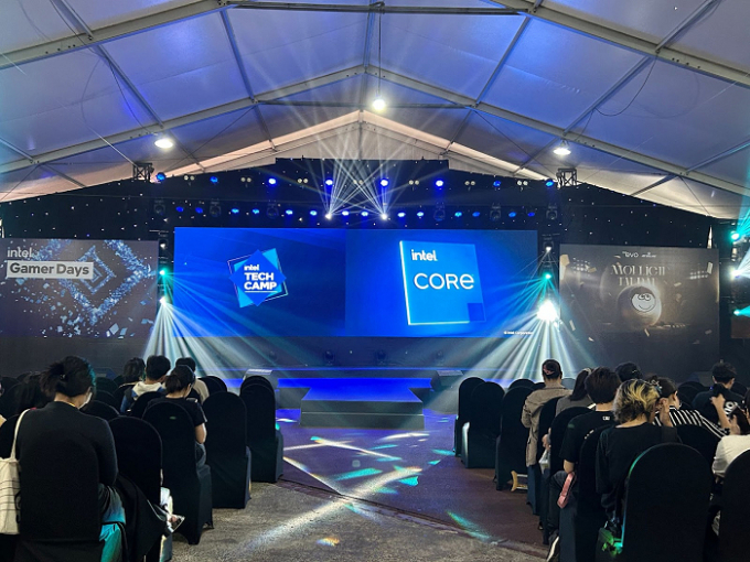 Philips tham dự INTEL TECH CAMP 2023: Thế hệ màn hình mới đầy đột phá, phù hợp cho mọi người dùng - Ảnh 6.