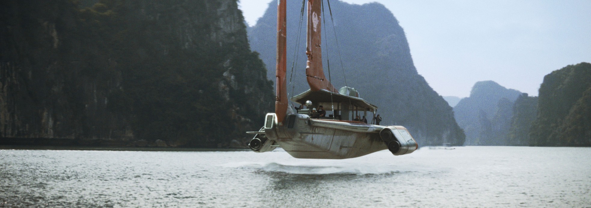 Ngô Thanh Vân, nước mắm, tiếng Việt và vịnh Hạ Long trong phim bom tấn Hollywood - Ảnh 2.