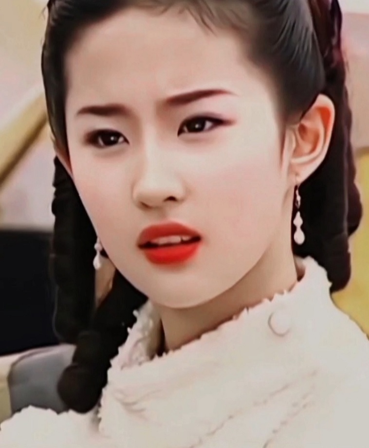 Đỉnh cao nhan sắc của các chị đẹp Hoa ngữ nức tiếng: Lưu Diệc Phi 15 tuổi đã đốn ngã hàng triệu con tim - Ảnh 3.