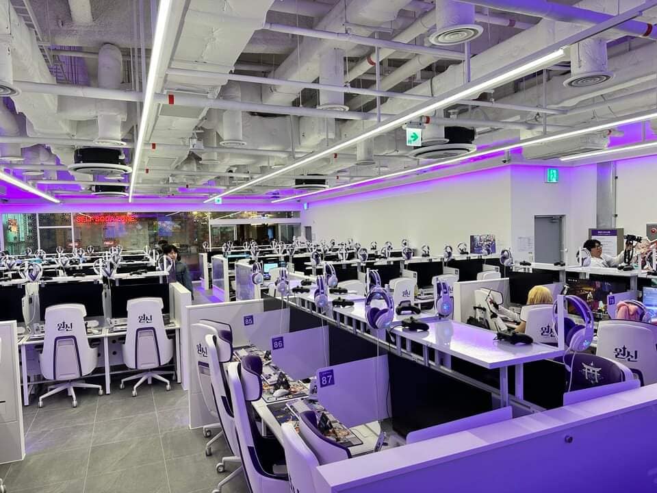 Quán cà phê phong cách Genshin Impact xuất hiện, mở cửa 24/7 - Ảnh 7. Quán cà phê phong cách Genshin Impact xuất hiện, mở cửa 24/7 - Ảnh 7.