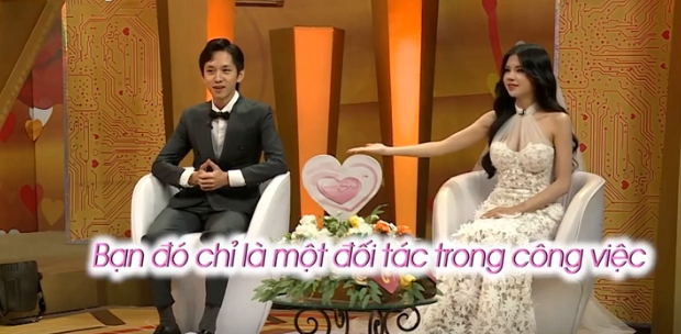 Cặp đôi Văn Tùng - Mai Dora bất ngờ xuất hiện tại "VCS" - Ảnh 2.