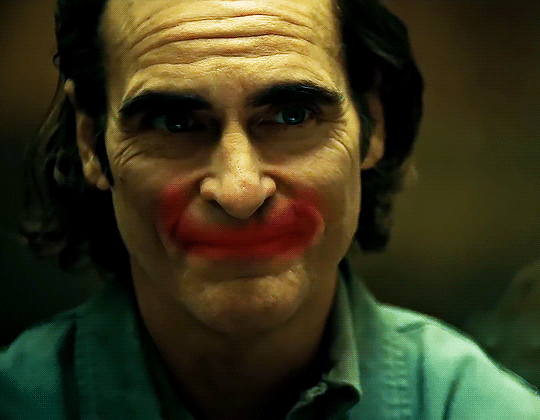 8 giả thuyết về Joker 2: Lady Gaga mới là nhân vật trung tâm, Joaquin Phoenix chỉ là gã hề bản fake? - Ảnh 9.