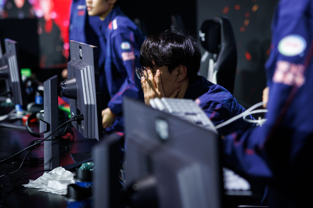 LCK bất ngờ có thái độ "giương cờ trắng" trước MSI 2024, T1 được chỉ đích danh là nguyên nhân - Ảnh 6. LCK bất ngờ có thái độ "giương cờ trắng" trước MSI 2024, T1 được chỉ đích danh là nguyên nhân - Ảnh 6.