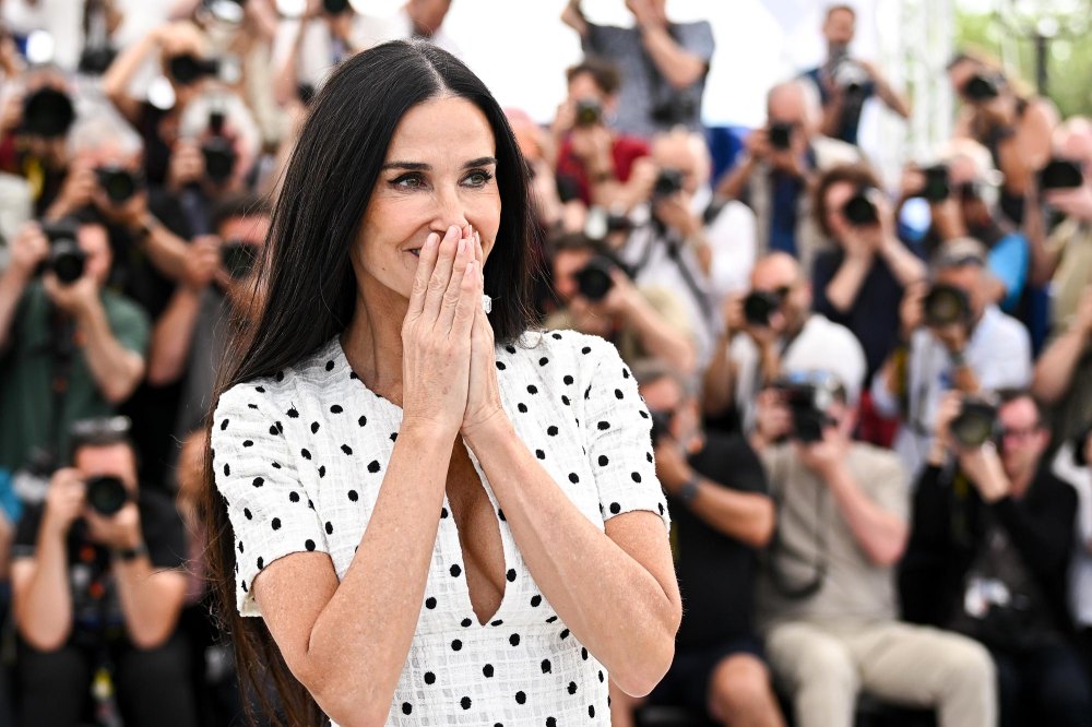 Phim 18+ nhận tràng pháo tay dài nhất Cannes 2024, nữ chính gây sốc với loạt cảnh khỏa thân táo bạo - Ảnh 3.