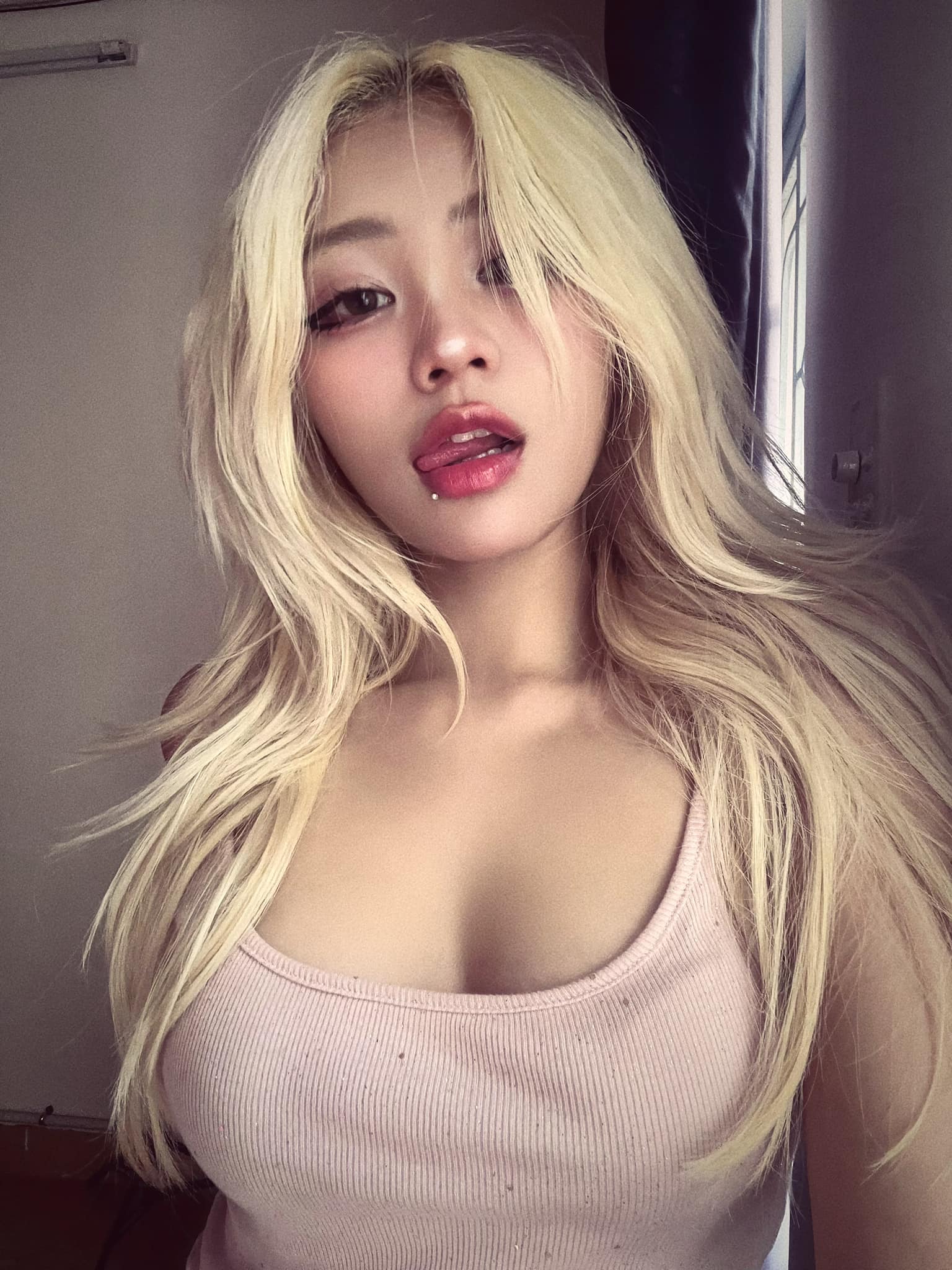 Nữ streamer sở hữu "tâm hồn vượt quá tiêu chuẩn" bị nghi ngờ hẹn hò với bạn trai là rapper? - Ảnh 9.