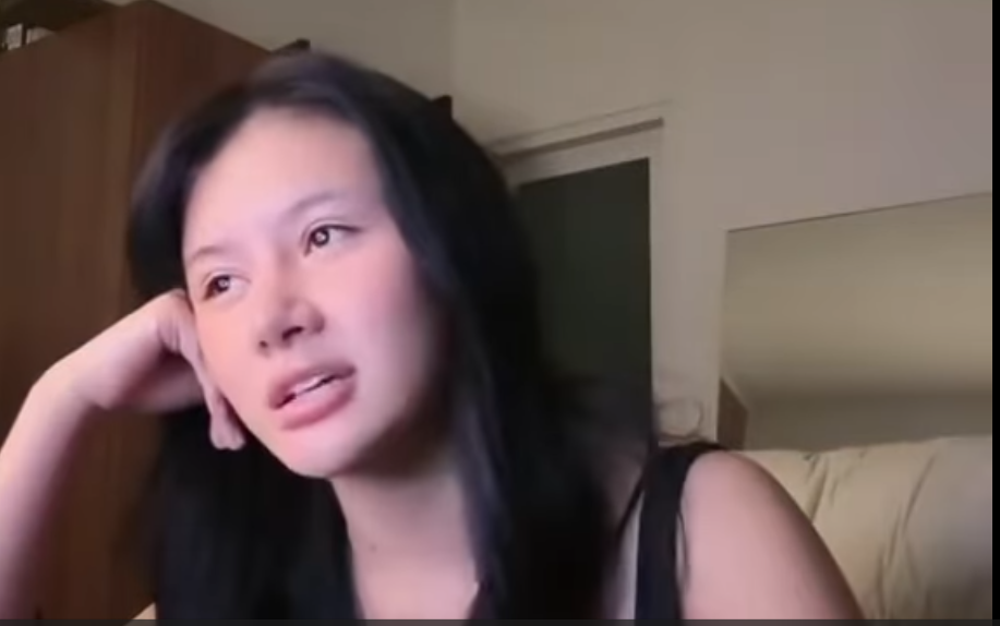 Xuân Ca livestream không trang điểm, nói thẳng về việc Xuân Ca livestream không trang điểm, nói thẳng về việc