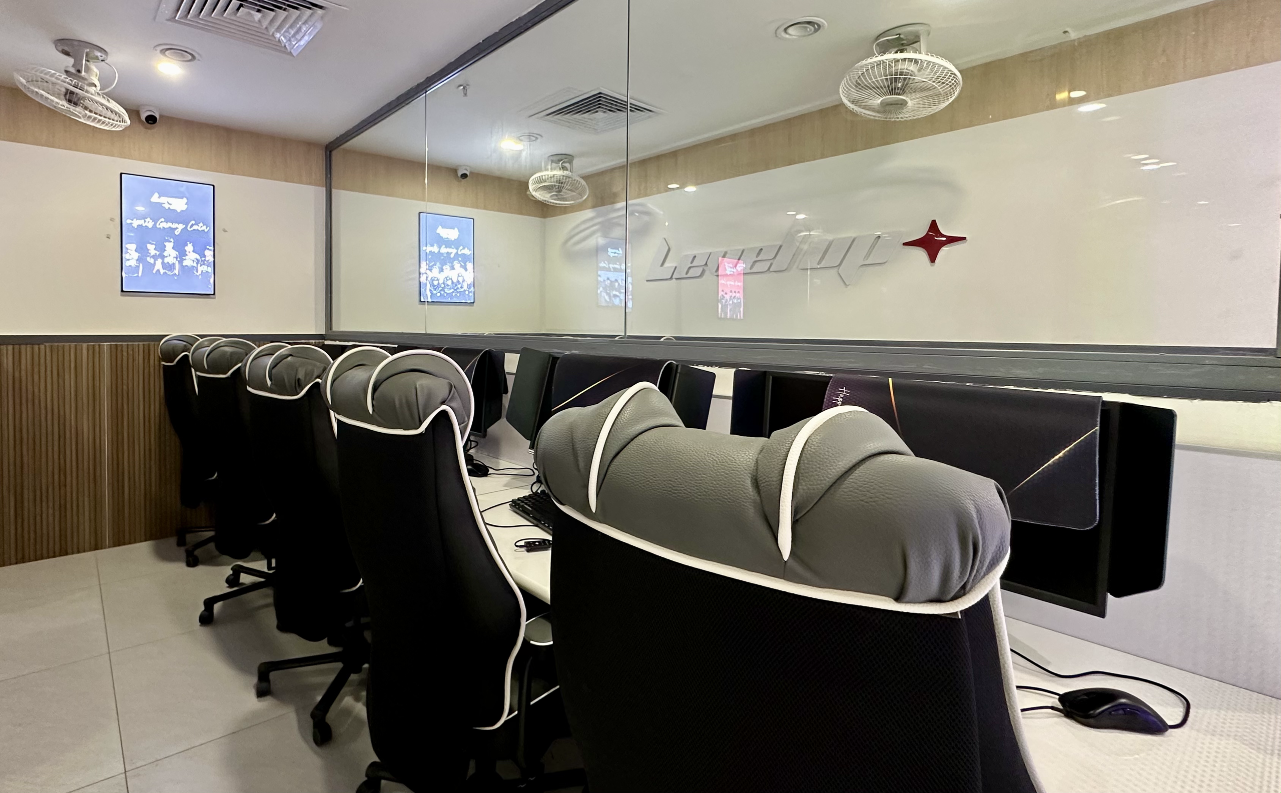 Đi đâu và làm gì vào cuối tuần này: "Đột nhập" Quán cà phê internet phong cách Hàn Quốc, trải nghiệm không làm bạn tốn kém! - Ảnh 8. Đi đâu và làm gì vào cuối tuần này: "Đột nhập" Quán cà phê internet phong cách Hàn Quốc, trải nghiệm không làm bạn tốn kém! - Ảnh 8.