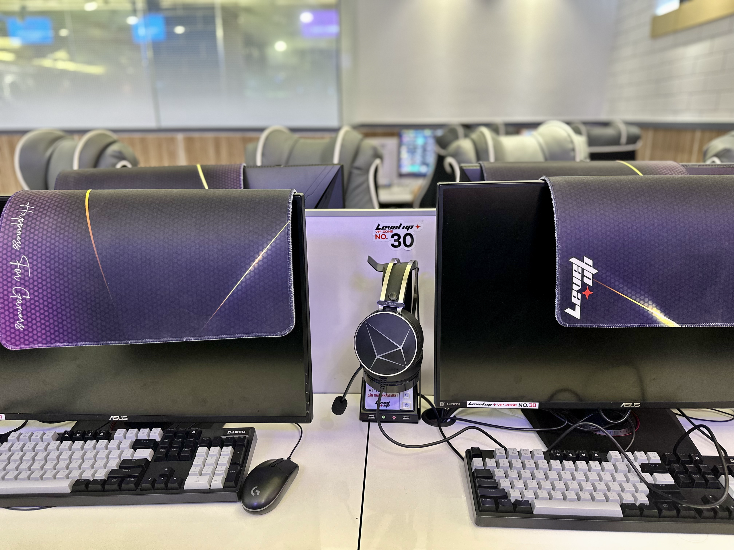 Đi đâu và làm gì vào cuối tuần này: "Đột nhập" Quán cà phê internet phong cách Hàn Quốc, trải nghiệm không làm bạn tốn kém! - Ảnh 2. Đi đâu và làm gì vào cuối tuần này: "Đột nhập" Quán cà phê internet phong cách Hàn Quốc, trải nghiệm không làm bạn tốn kém! - Ảnh 2.