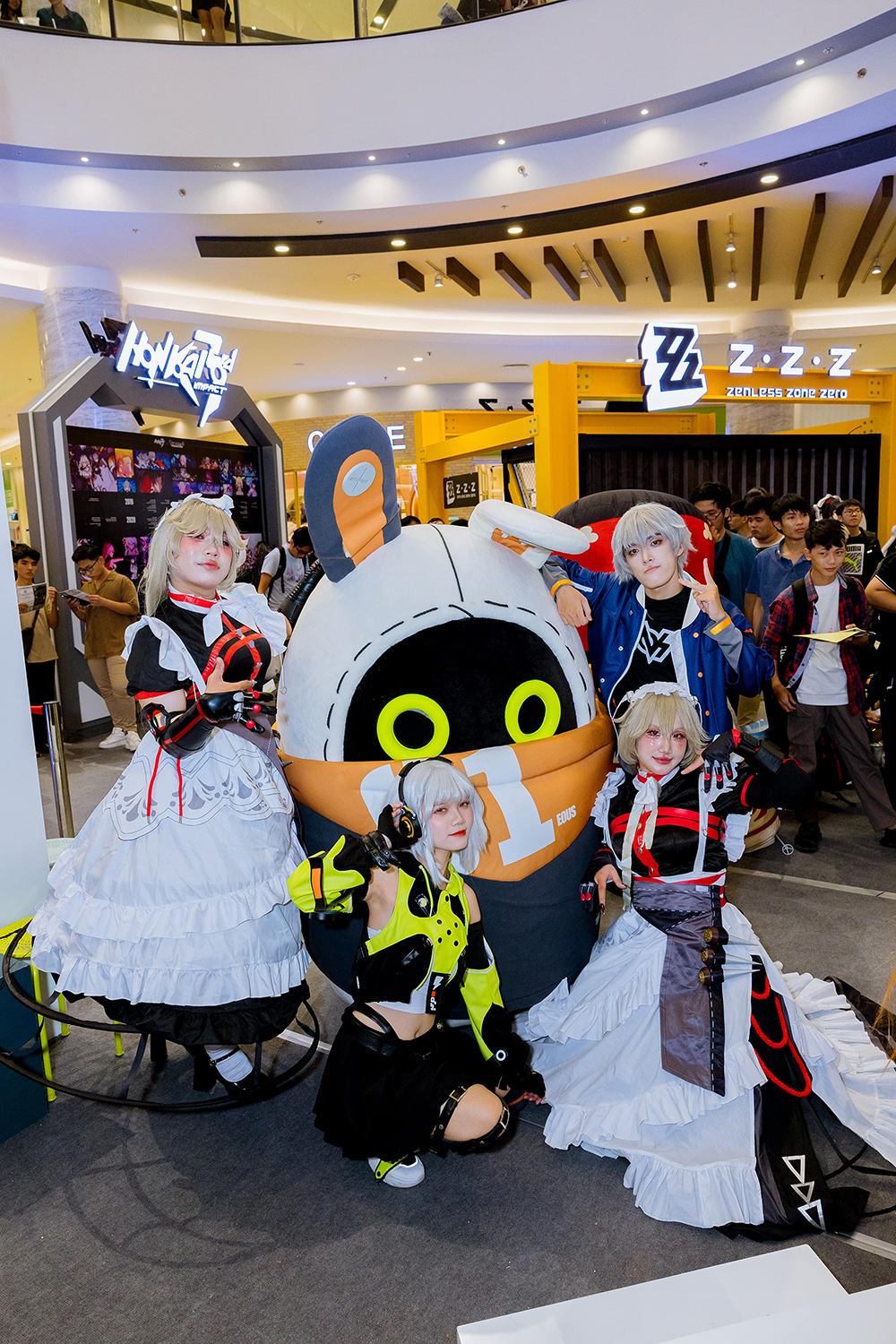 HoYo FEST 2024 thu hút hàng chục nghìn người hâm mộ cuồng nhiệt khắp Đông Nam Á - Ảnh 2. HoYo FEST 2024 thu hút hàng chục nghìn người hâm mộ cuồng nhiệt khắp Đông Nam Á - Ảnh 2.