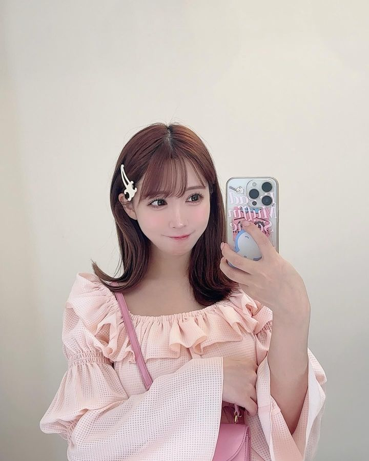 Dù đã giải nghệ, Yua Mikami vẫn có lượng fan khổng lồ Photo-1723020725650-1723020727428364015658