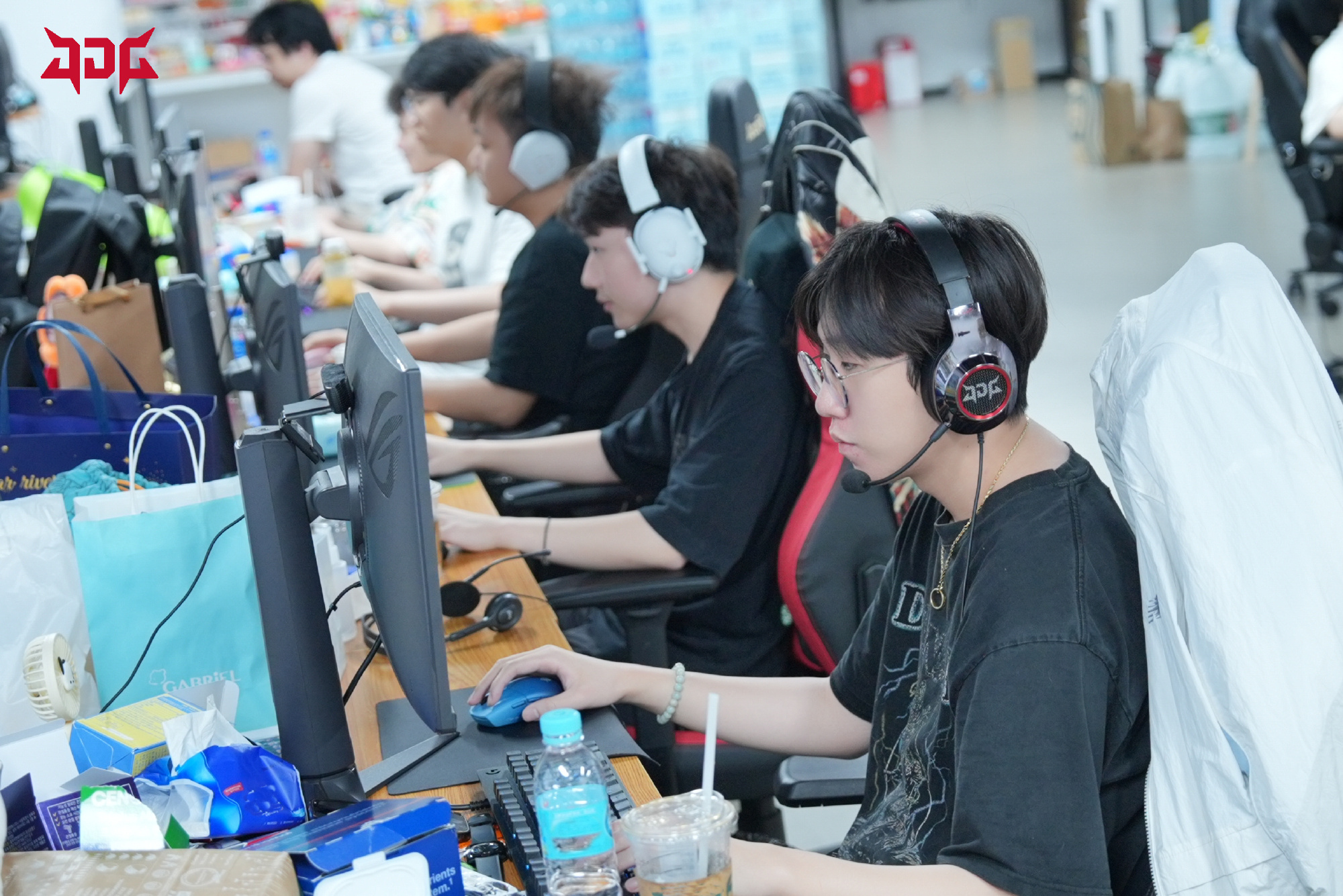 JDG có nguy cơ phải ở nhà để xem CKTG 2024