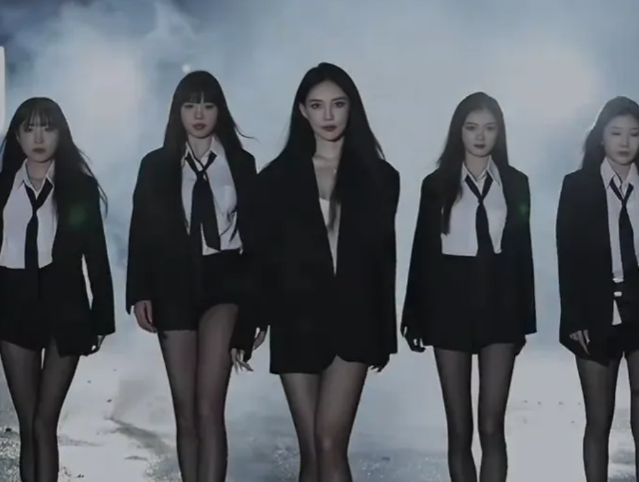 Nữ streamer táo bạo khoe mặt mộc để thử phản ứng của người hâm mộ - Ảnh 1.