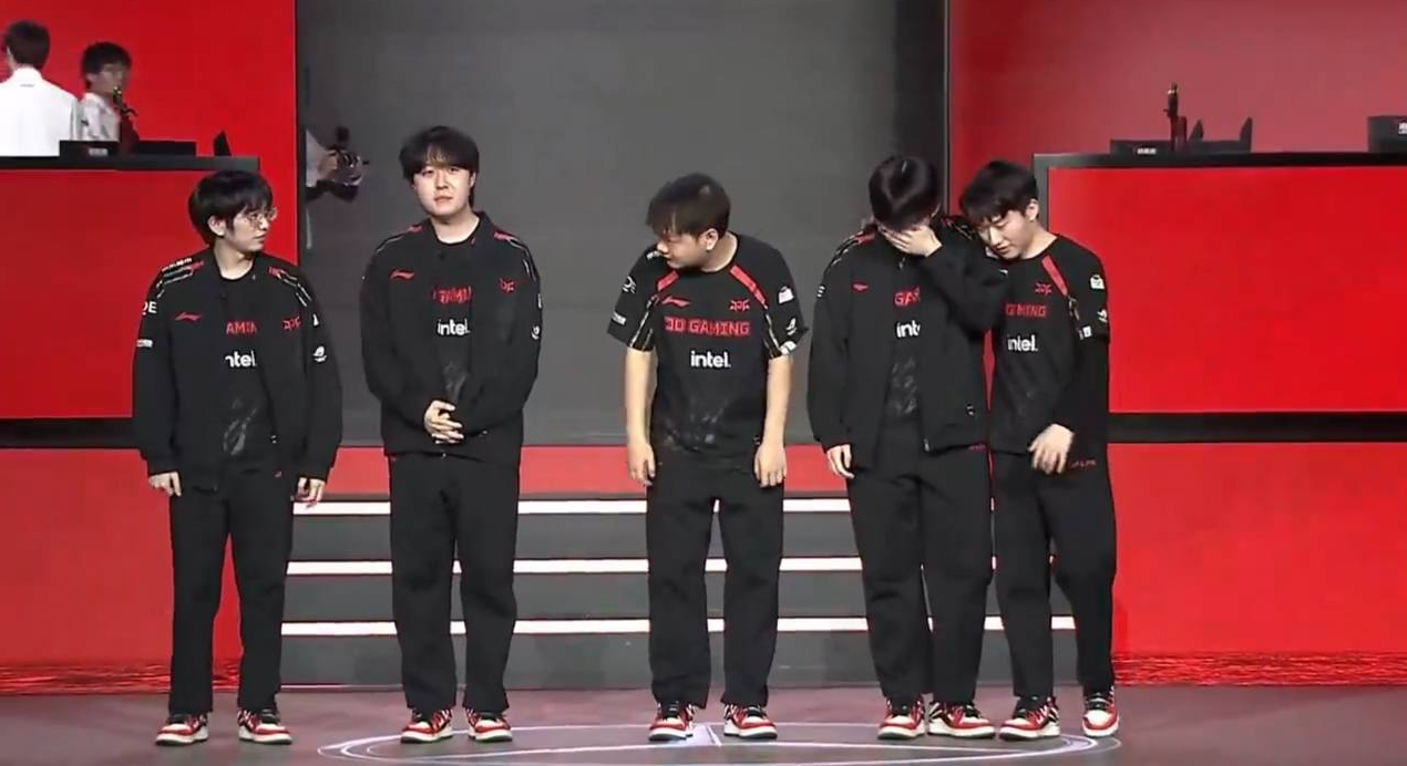 JDG đã thất bại hoàn toàn ở mùa giải 2024.