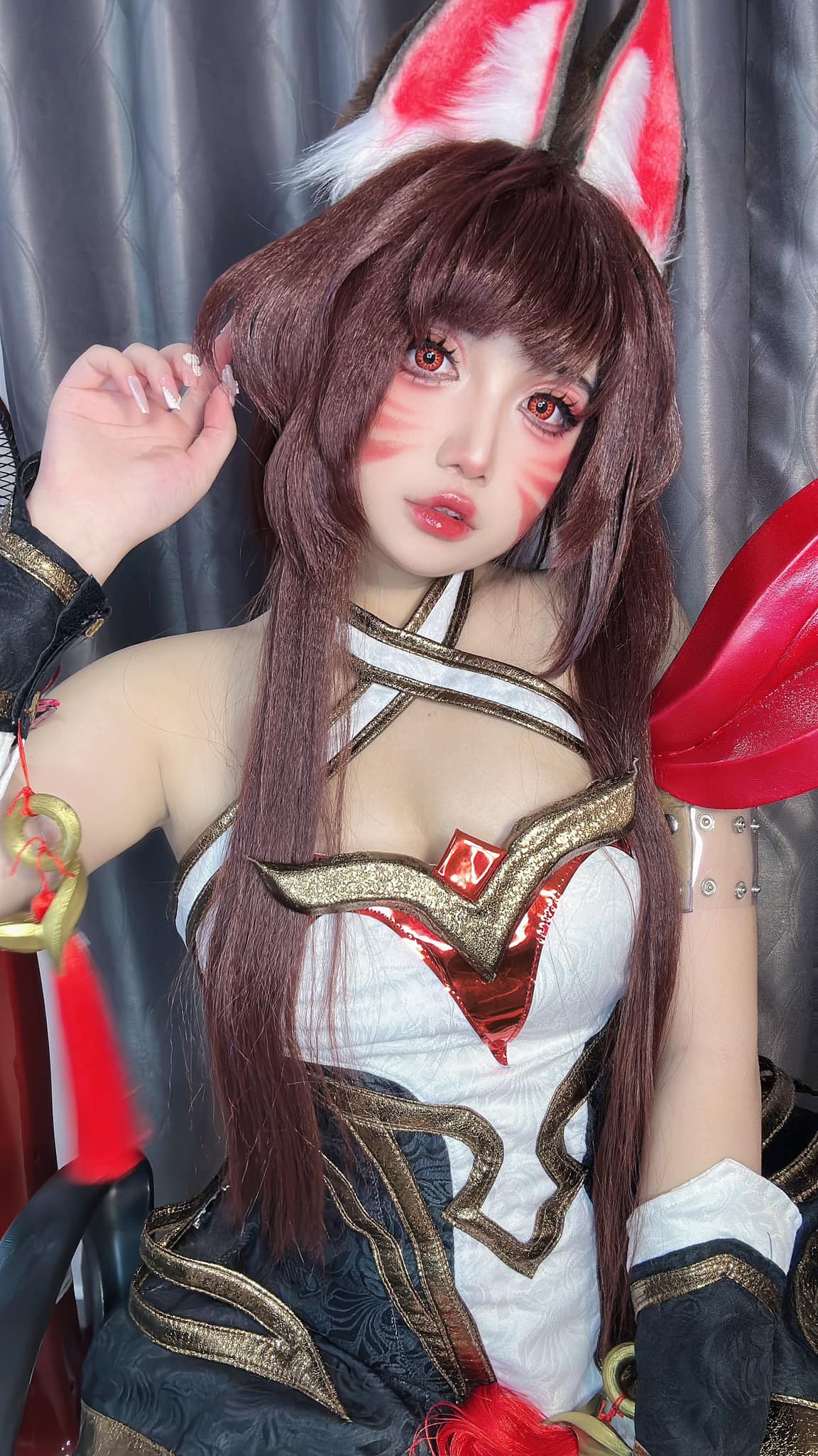 Gương mặt mộc xinh đẹp của mỹ nhân cosplay, khác hoàn toàn với thần thái khi vào vai nhân vật 18+ - Ảnh 2.