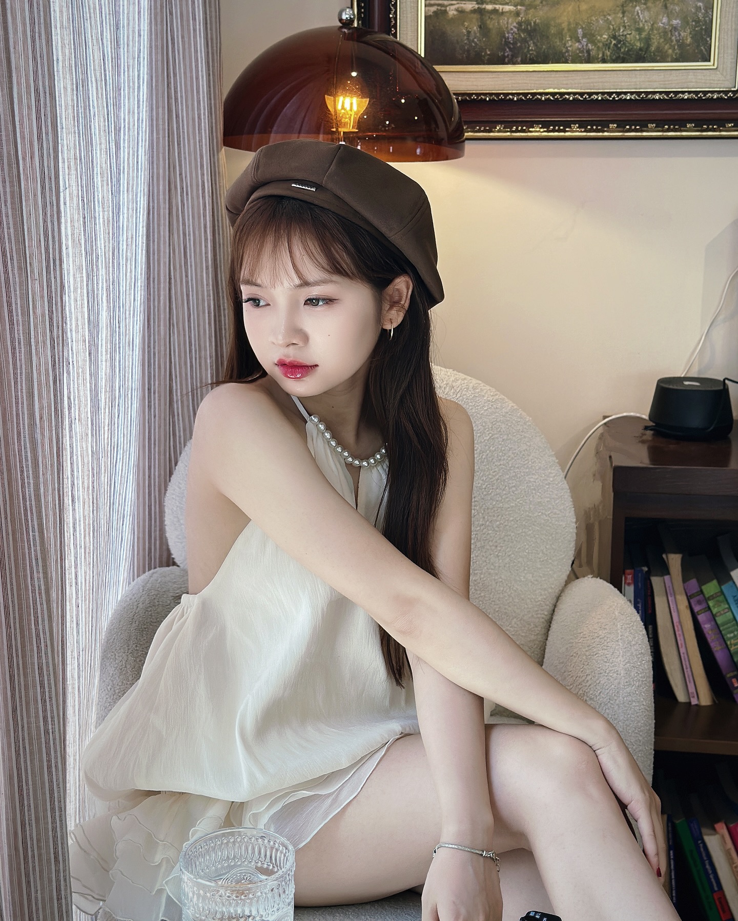 Không kịch tính, không trang phục hở hang, nữ TikToker vẫn thu hút hơn 9 triệu người theo dõi - Ảnh 4.