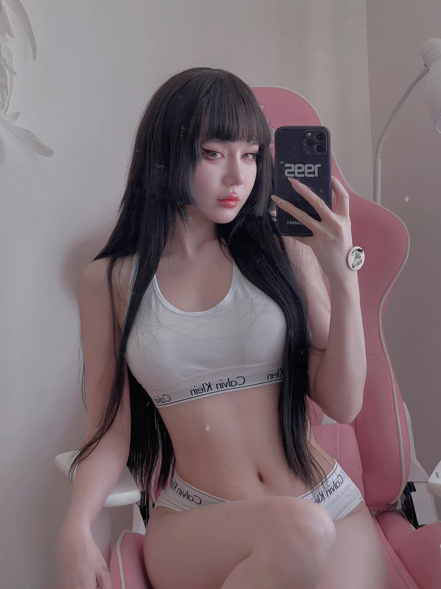 "mặt trần" Sự chú ý của cô gái nóng bỏng tại một quán cafe mạng có 300.000 người theo dõi - Ảnh 5.