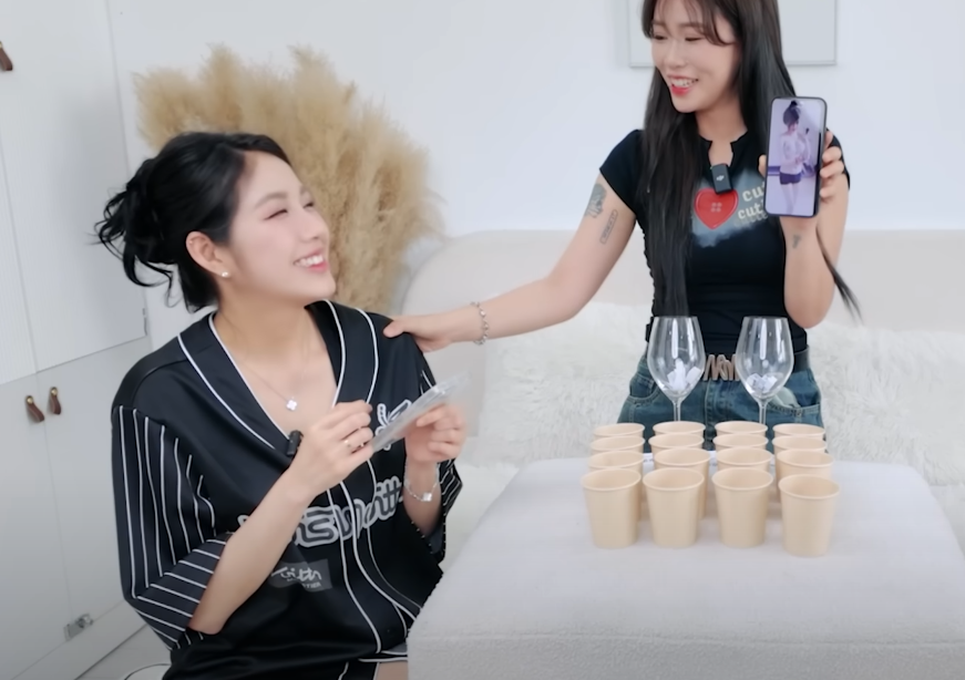 Hot girl Trần Mèo bị bắt "hở" hình ảnh "ẩn giấu"Bản thân tôi cũng bối rối - Ảnh 6.