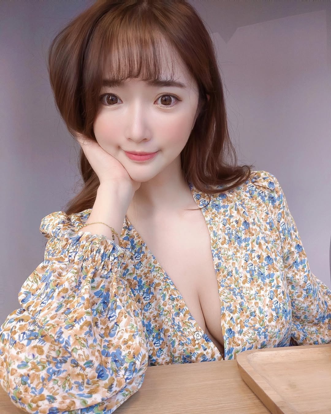 Sở hữu nhan sắc giống hệt "hot girl" vừa giải nghệ, nữ streamer bất ngờ lọt top tìm kiếm- Ảnh 7.